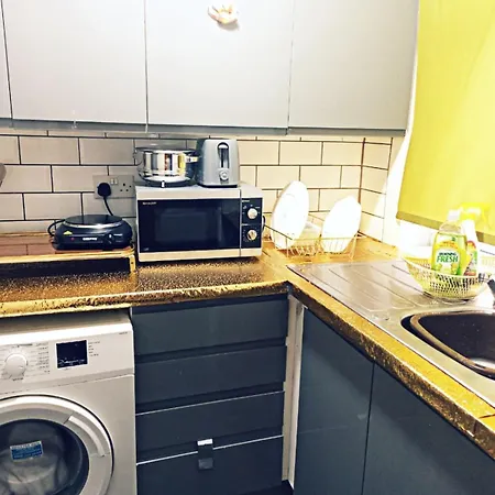 Holiday home Beautiful 1-bed House In Leeds Leeds (West Yorkshire)
